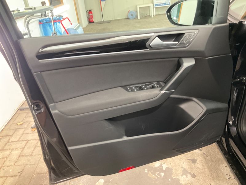 Volkswagen Touran 2.0 TDI Comfortline BlueMotion Tech 2021 – снимка 34