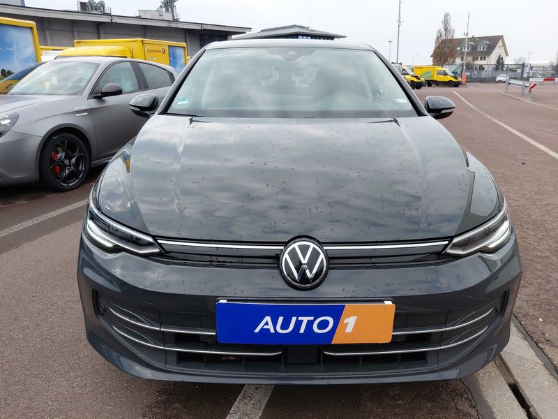 Volkswagen Golf VIII 1.5 TSI Goal 2025 – снимка 7