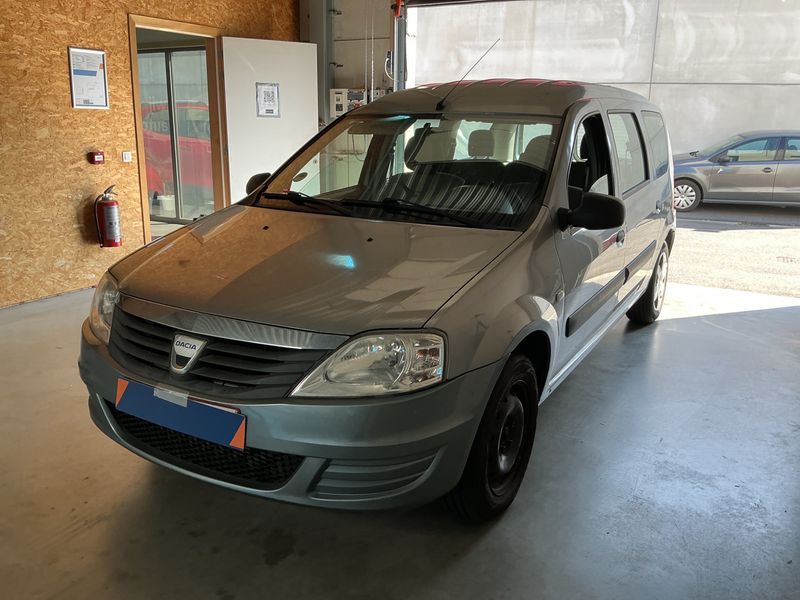 Dacia Logan MCV 1.5 dCi Ambiance 2010 – снимка 1