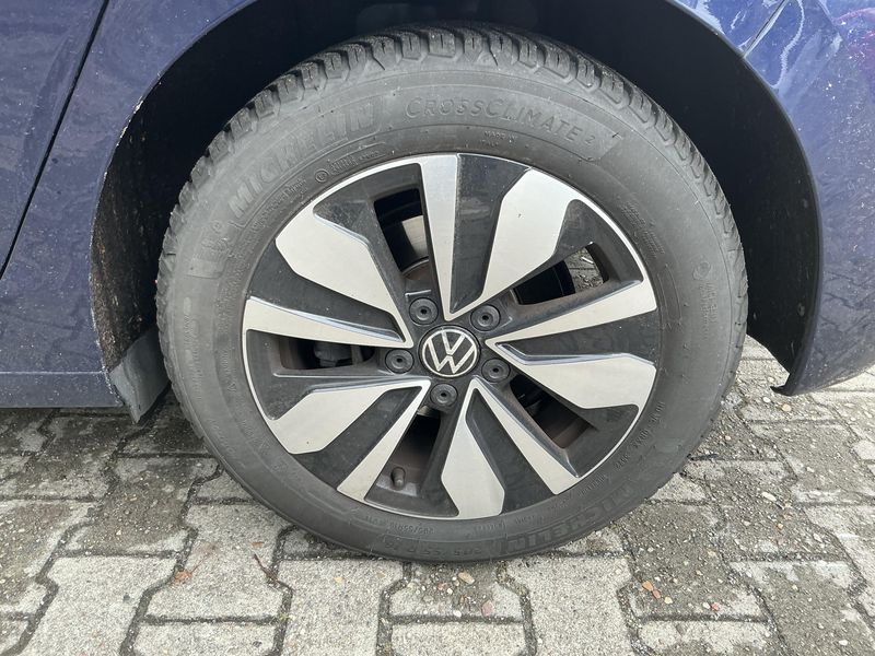 Volkswagen Golf VIII 1.5 eTSI ACT Move 2023 – снимка 5
