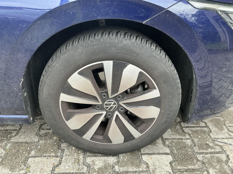 Volkswagen Golf VIII 1.5 eTSI ACT Move 2023 – снимка 11