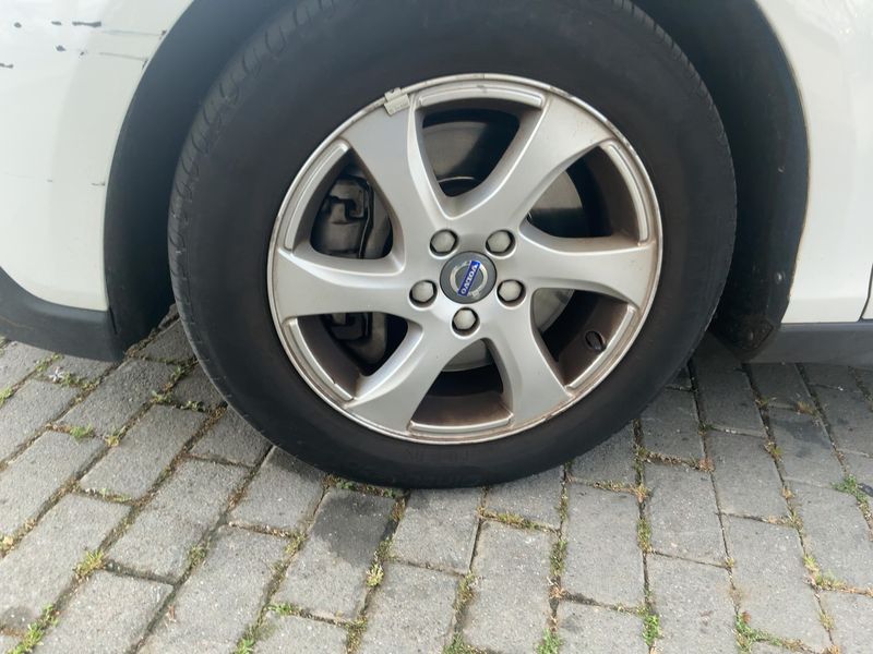 Volvo V40 Cross Country 2.0 D3 Momentum 2015 – снимка 3