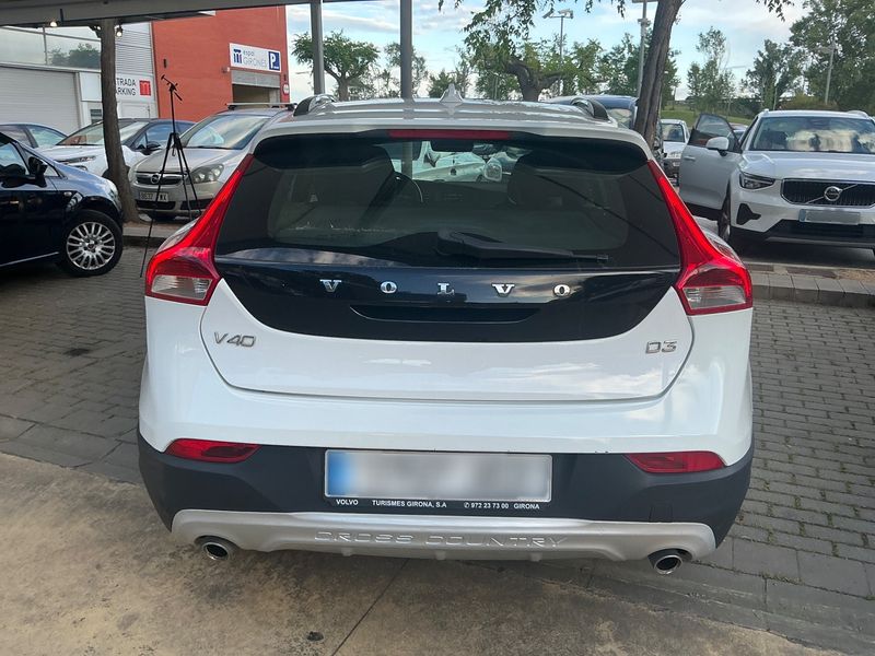 Volvo V40 Cross Country 2.0 D3 Momentum 2015 – снимка 7