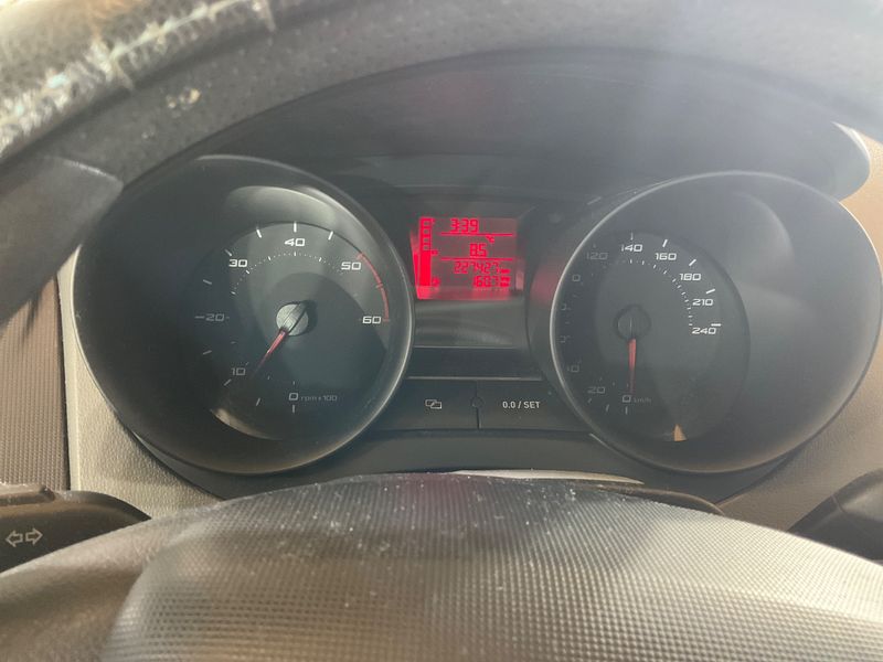 Seat Ibiza 1.6 TDI Chili-Copa 2011 – снимка 4