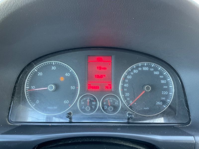 Volkswagen Touran 2.0 TDI United 2008 – снимка 4