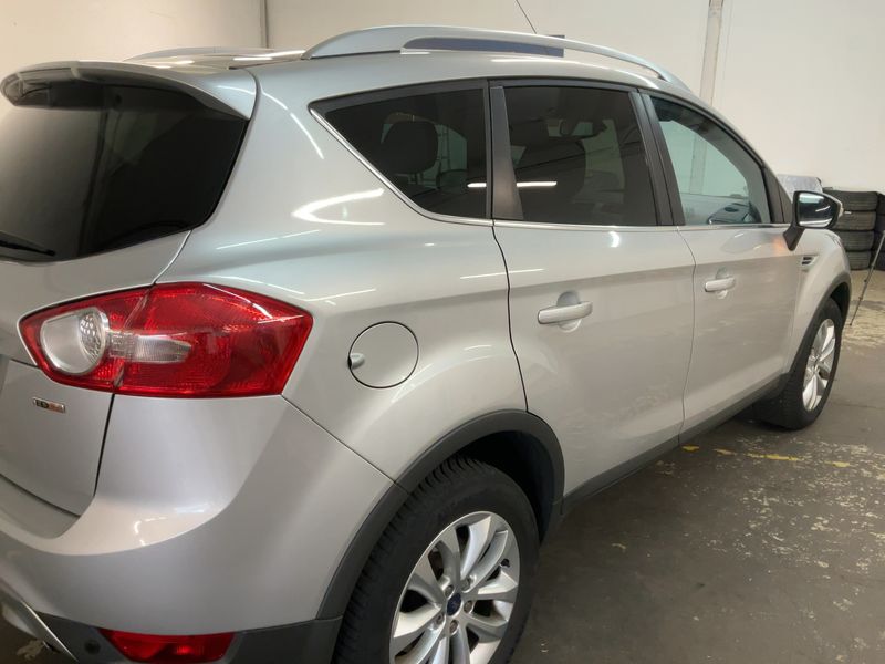 Ford Kuga 2.0 TDCi Titanium 2009 – снимка 8