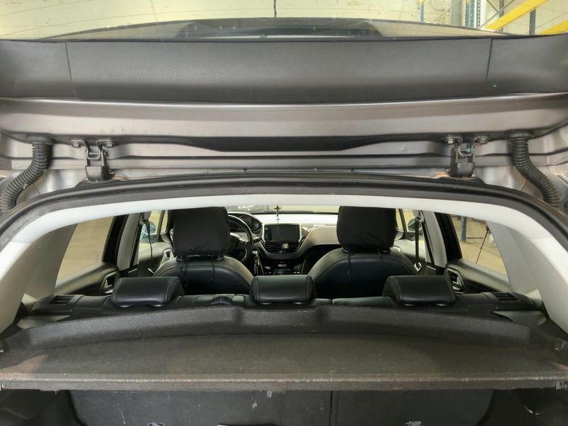 Peugeot 2008 1.6 Blue-HDi Crossway 2018 – снимка 15