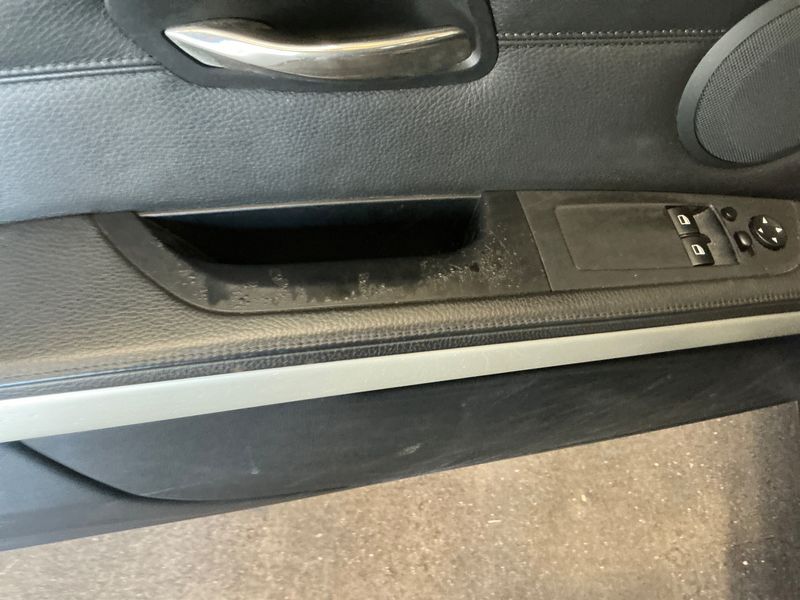 BMW 3er 325i 2008 – снимка 25