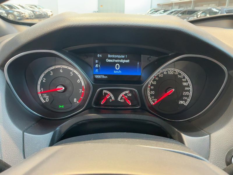 Ford Focus 2.0 EcoBoost ST 2017 – снимка 18