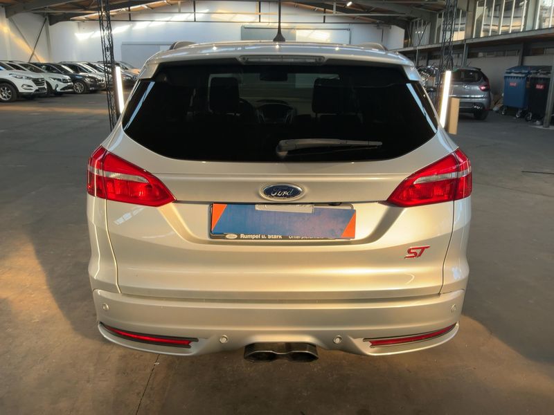 Ford Focus 2.0 EcoBoost ST 2017 – снимка 7
