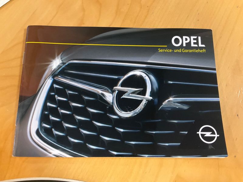 Opel Astra 1.2 Turbo Edition Start/Stop 2020 – снимка 22