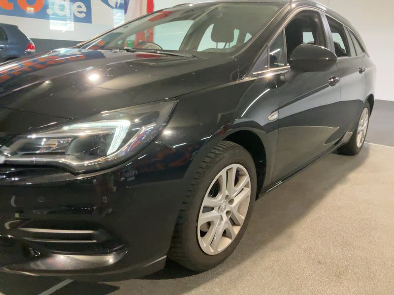 Opel Astra 1.2 Turbo Edition Start/Stop 2020 – снимка 2