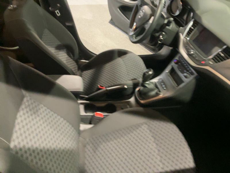 Opel Astra 1.2 Turbo Edition Start/Stop 2020 – снимка 11