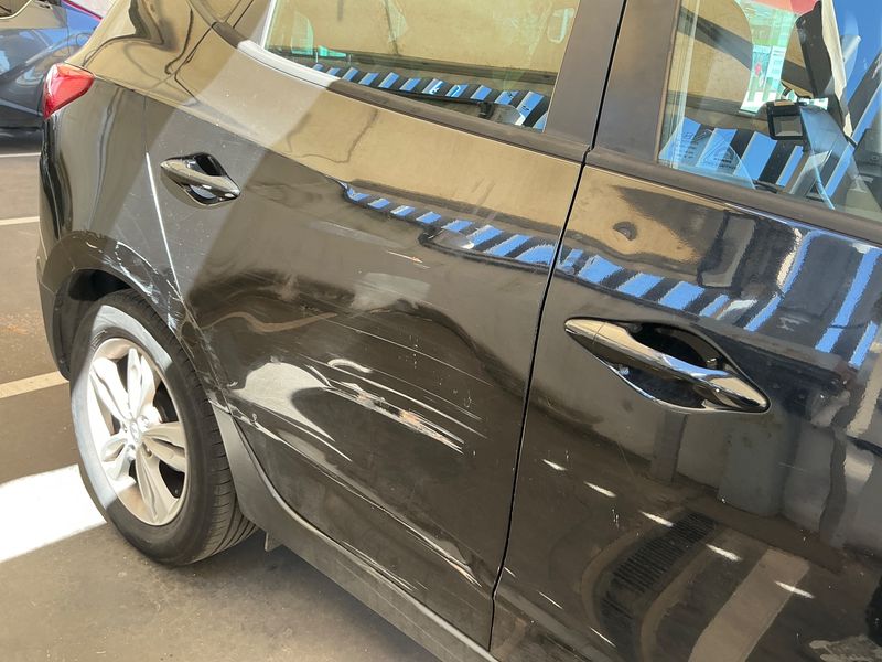 Hyundai ix35 1.7 CRDi Comfort 2WD 2011 – снимка 23