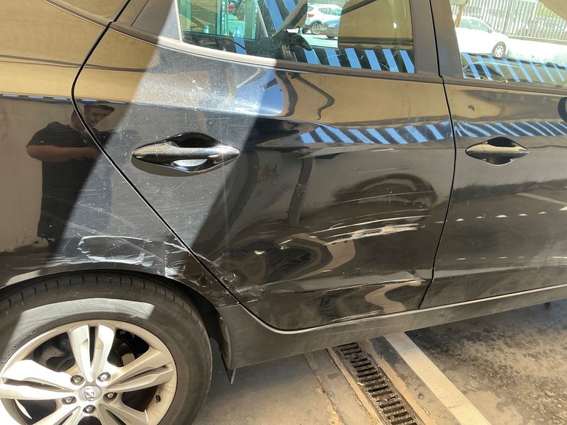 Hyundai ix35 1.7 CRDi Comfort 2WD 2011 – снимка 22