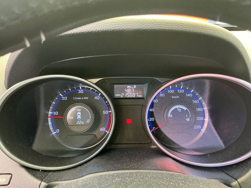 Hyundai ix35 1.7 CRDi Comfort 2WD 2011 – снимка 18
