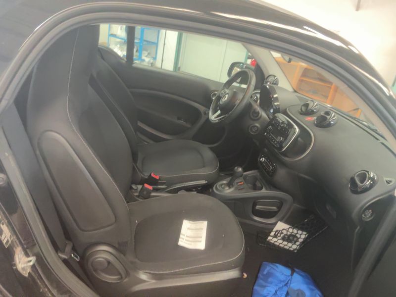 Smart fortwo electric drive 60 kW passion 2019 – снимка 16