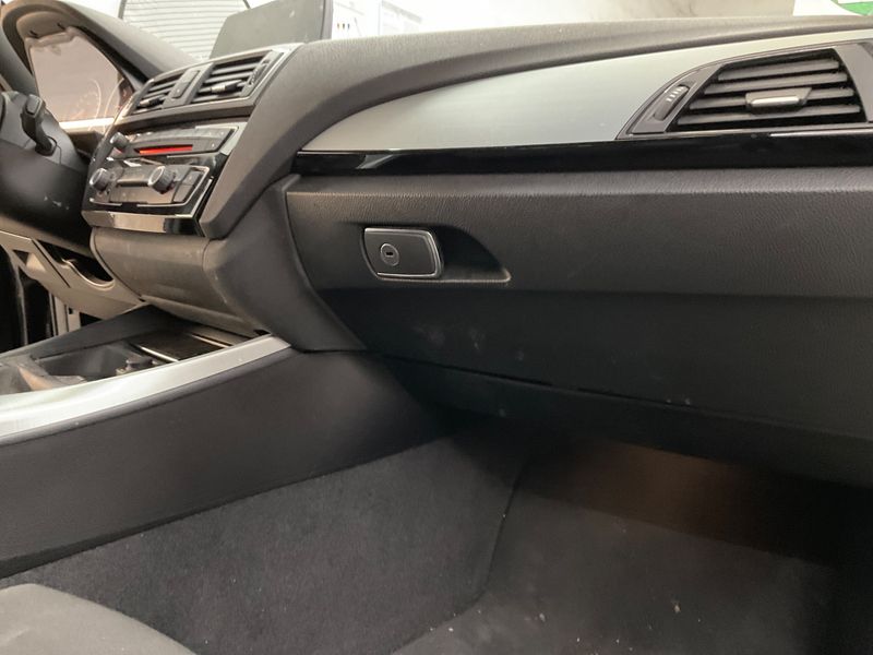 BMW 2er 220i Sport Line 2015 – снимка 29