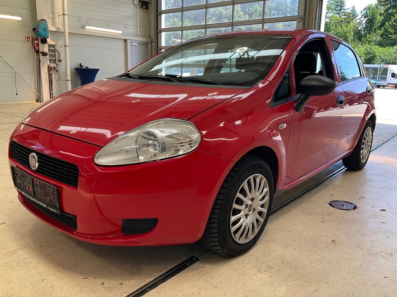 Fiat Grande Punto 1.2 Actual 2010 – снимка 1