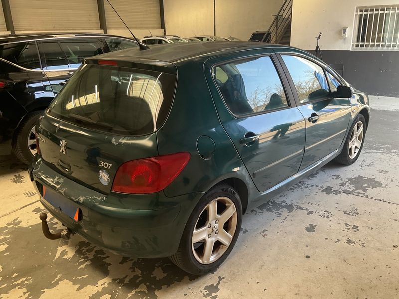 Peugeot 307 1.6 XT Premium 2001 – снимка 2