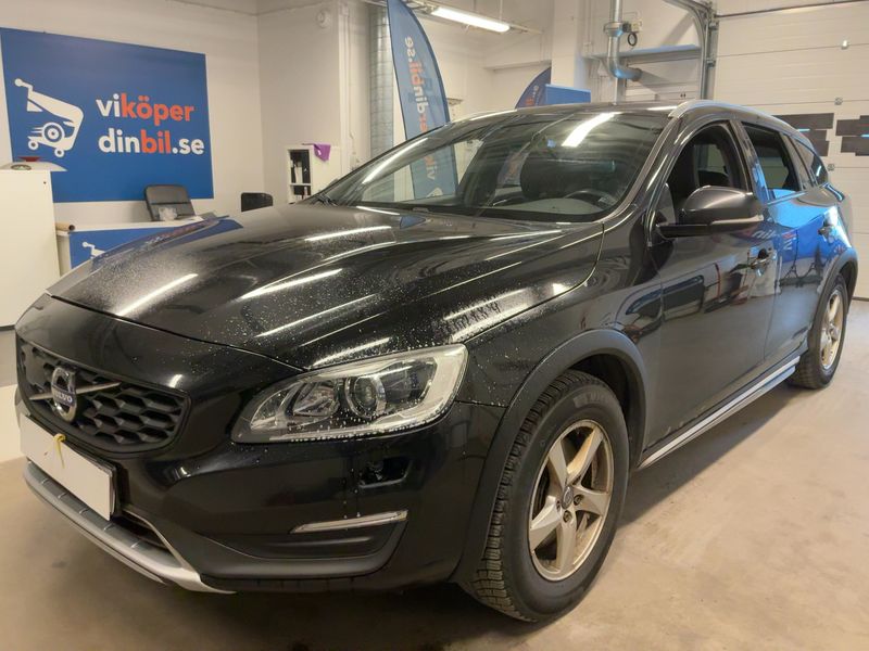 Volvo V60 Cross Country 2.4 D4 Summum AWD 2015 – снимка 1