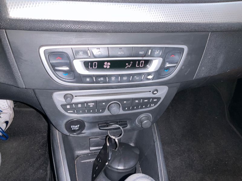 Renault Megane 1.5 dCi Dynamique 2010 – снимка 7