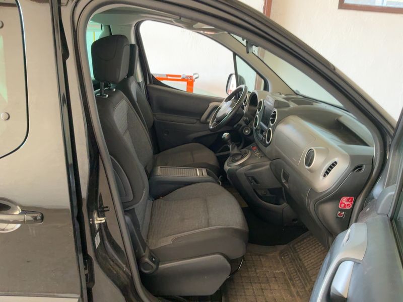 Citroen Berlingo 1.2 PureTech Shine 2016 – снимка 17