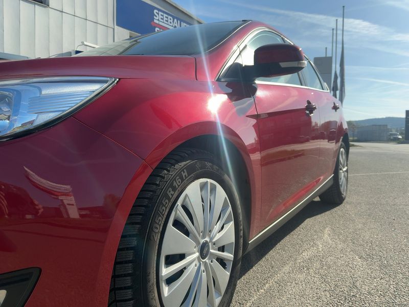 Ford Focus 1.0 EcoBoost Trend 2015 – снимка 2