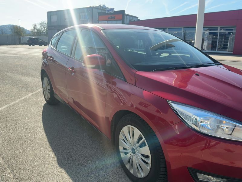 Ford Focus 1.0 EcoBoost Trend 2015 – снимка 12