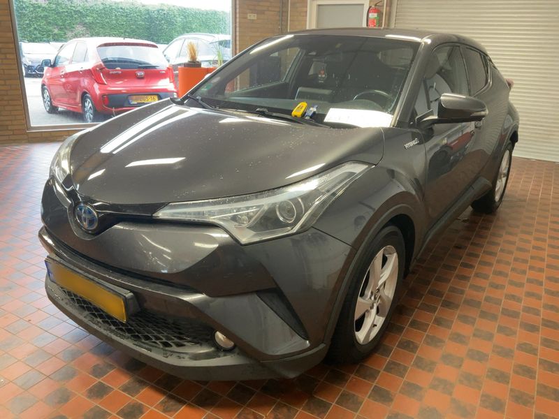 Toyota C-HR 1.8 Hybrid Flow 2017 – снимка 1