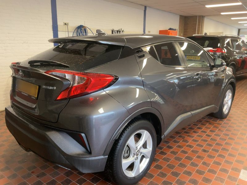 Toyota C-HR 1.8 Hybrid Flow 2017 – снимка 8