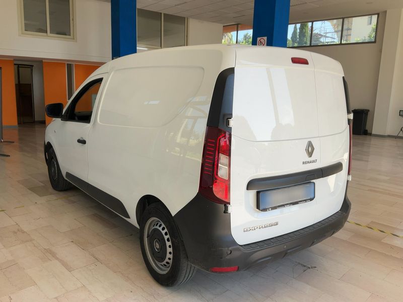 Renault Express 1.5 BLUE dCi Extra 2022 – снимка 6