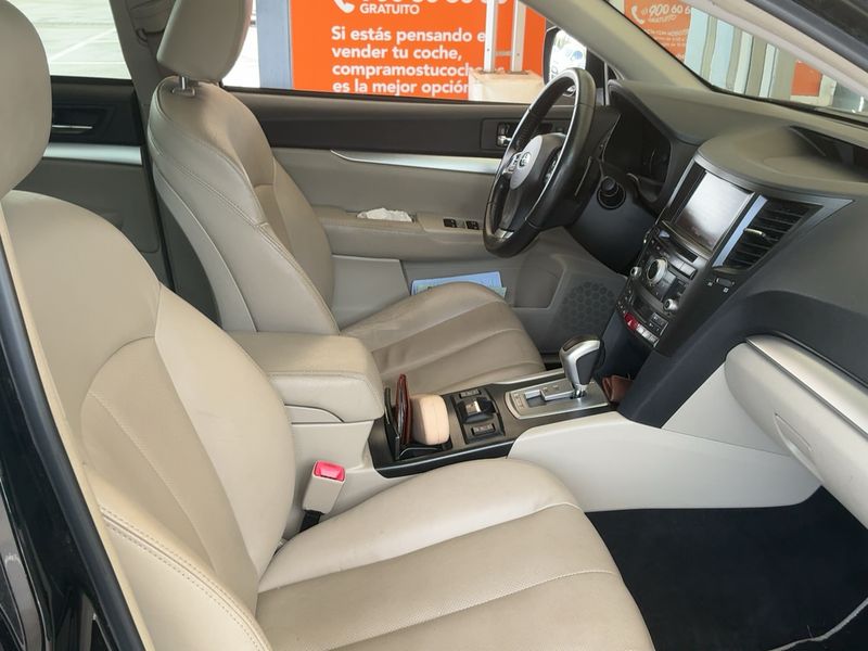 Subaru Legacy 2.0 Diesel Outback Executive 2014 – снимка 16