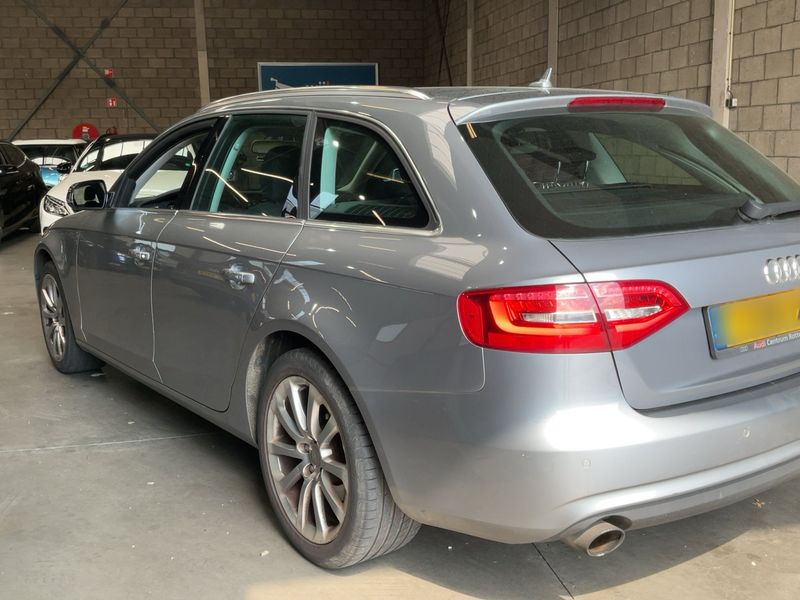 Audi A4 1.8 TFSI Attraction 2015 – снимка 6