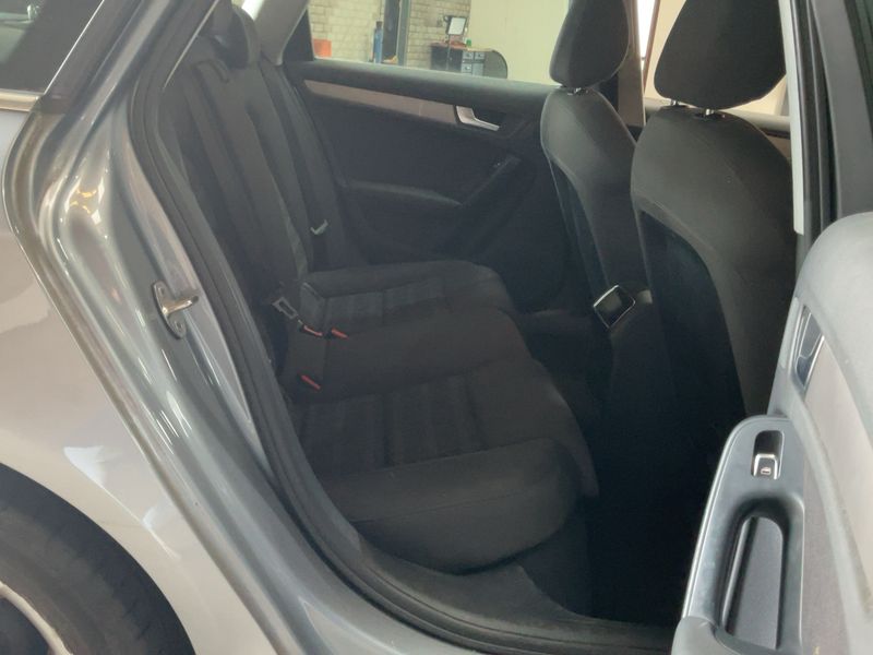 Audi A4 1.8 TFSI Attraction 2015 – снимка 19
