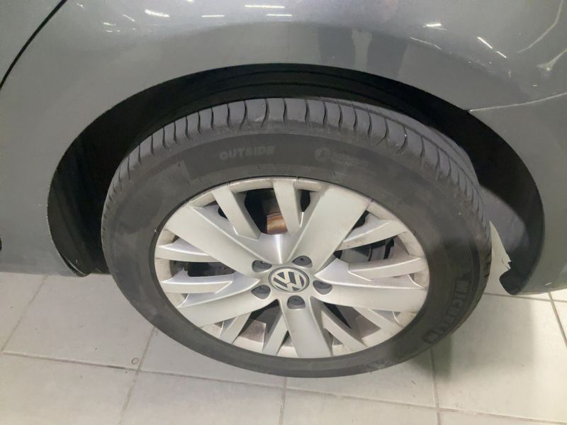 Volkswagen Touran 1.2 TSI Life 2013 – снимка 5
