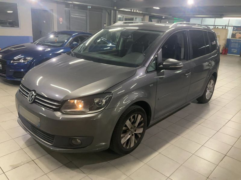 Volkswagen Touran 1.2 TSI Life 2013 – снимка 1