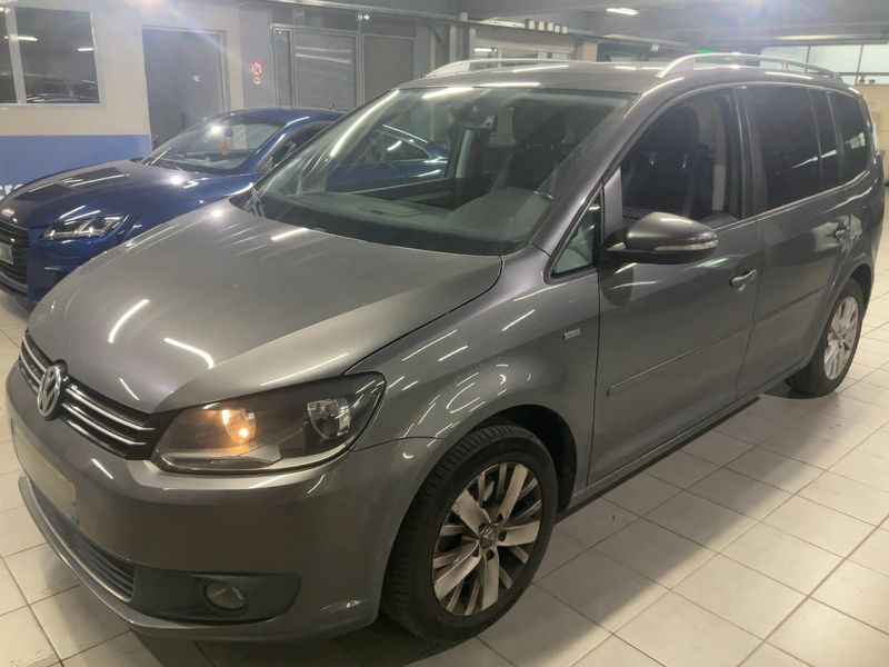 Volkswagen Touran 1.2 TSI Life 2013 – снимка 2