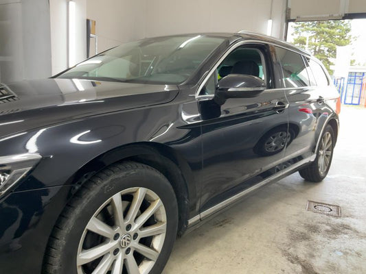 Volkswagen Passat 2.0 TDI Elegance 2019 – снимка 2