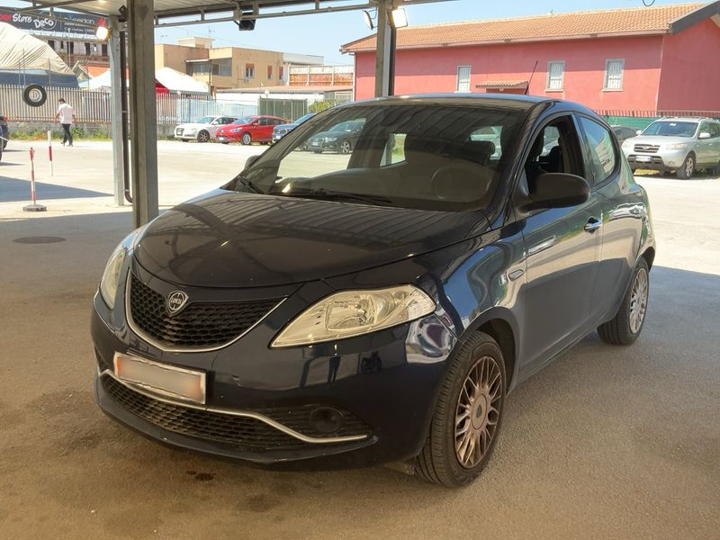 Lancia Ypsilon 1.2 Silver 2016 – снимка 1