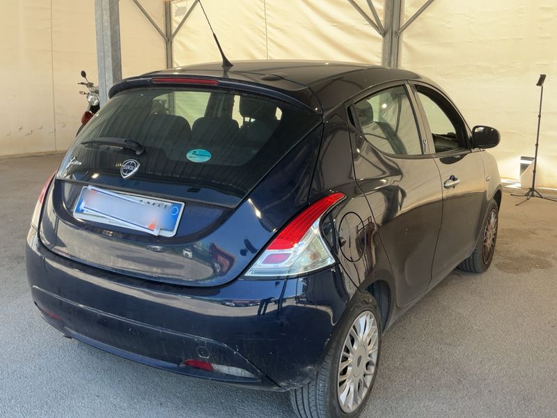 Lancia Ypsilon 1.2 Silver 2016 – снимка 8