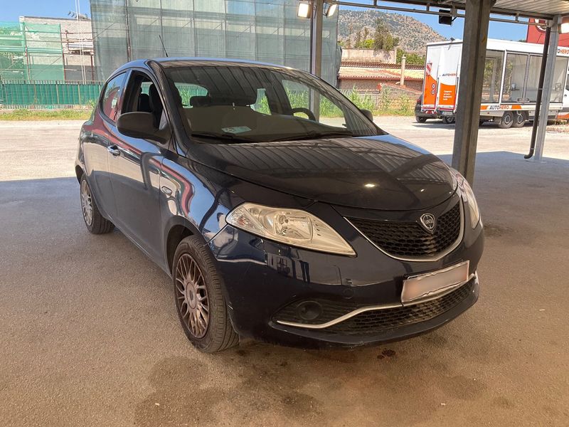 Lancia Ypsilon 1.2 Silver 2016 – снимка 12