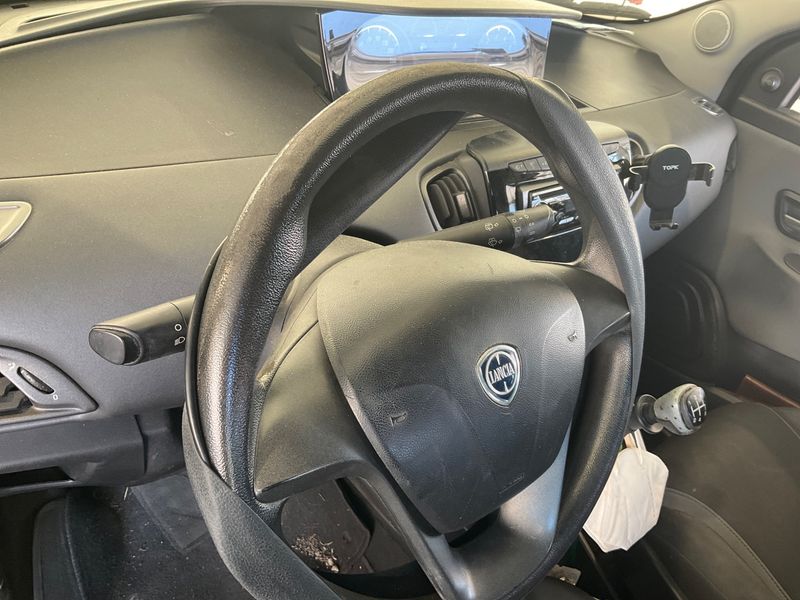 Lancia Ypsilon 1.2 Silver 2016 – снимка 29