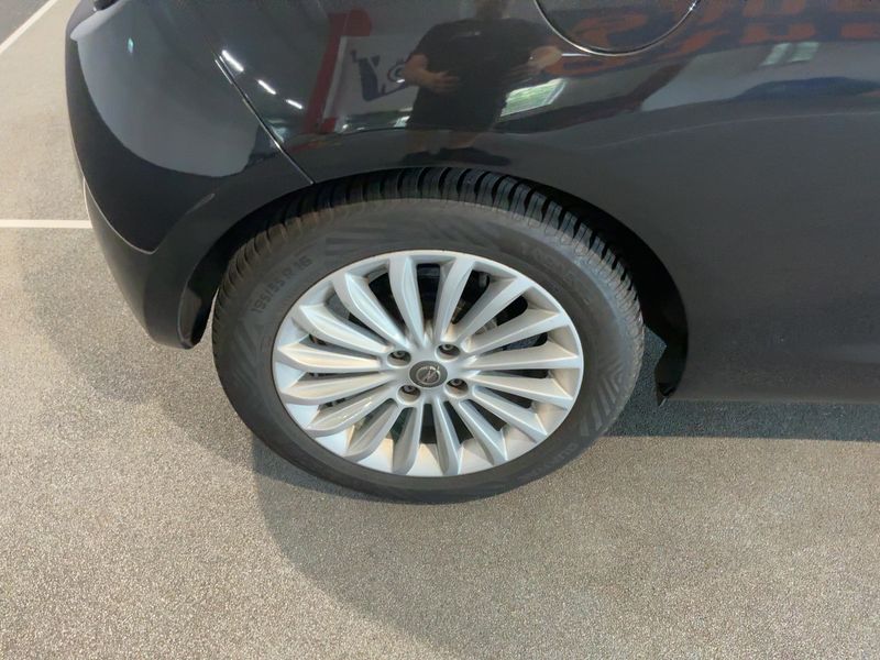 Opel Adam 1.4 Glam 2014 – снимка 9