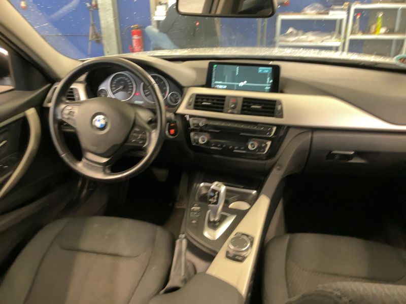 BMW 3er 320d 2015 – снимка 12