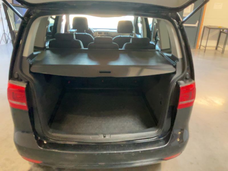 Volkswagen Touran 2.0 TDI Cup BlueMotion Tech 2014 – снимка 15
