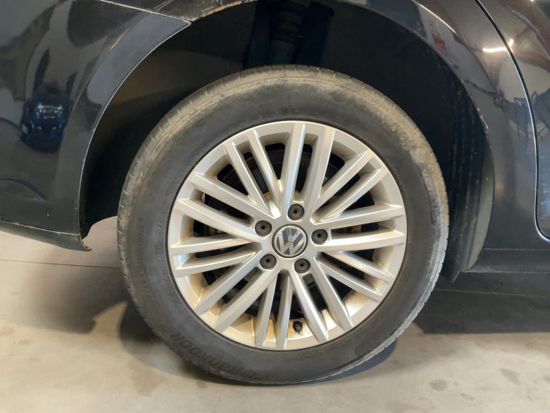 Volkswagen Touran 2.0 TDI Cup BlueMotion Tech 2014 – снимка 9