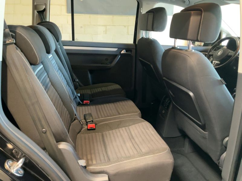 Volkswagen Touran 2.0 TDI Cup BlueMotion Tech 2014 – снимка 19