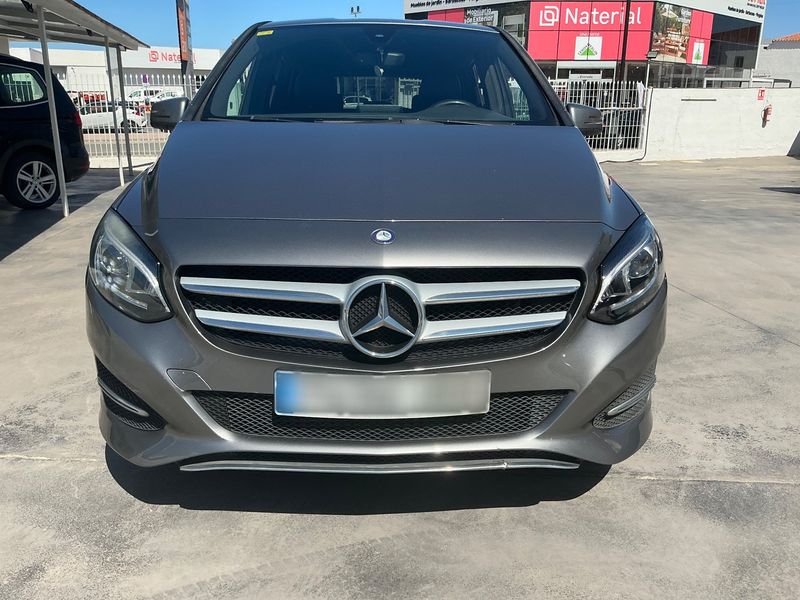 Mercedes-Benz B-Klasse B 180 CDI Urban 2015 – снимка 14
