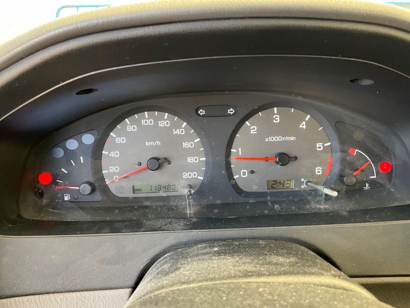 Nissan Almera 2.0 Diesel GX 1999 – снимка 4